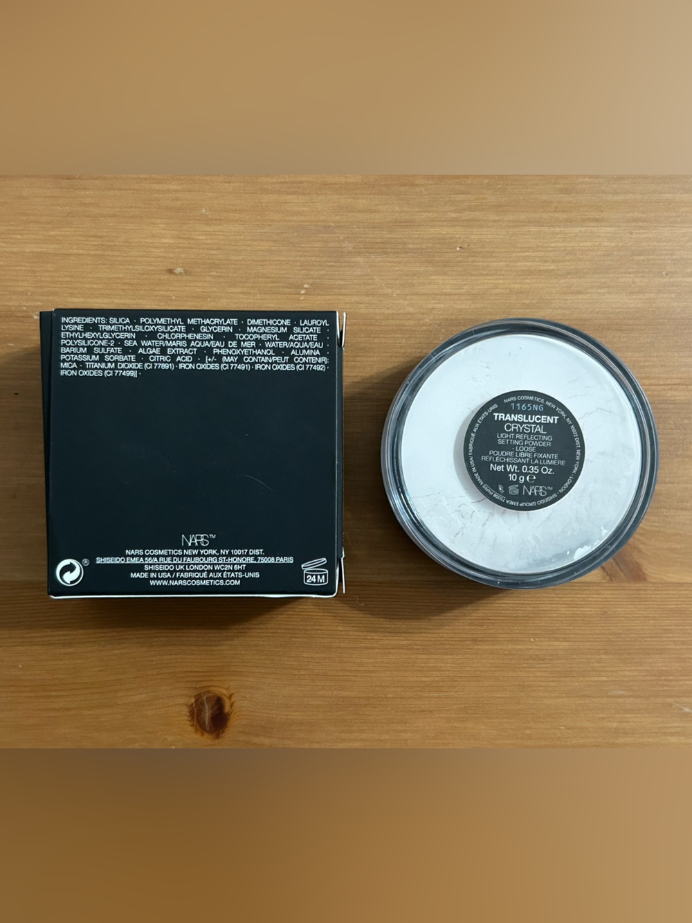 NARS LIGHT REFLECTING SETTING POWDER In Translucent Crystal - Picture 2 of 2